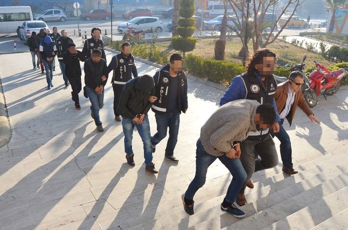 Milas\'taki Uyuşturucu Operasyonunda 7 Kişi Adliyeye Sevk Edildi