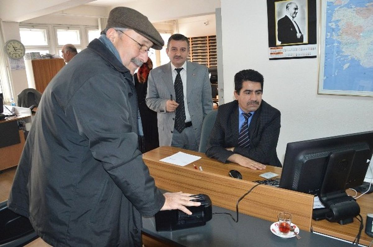 Niksar\'da Yeni Kimlik Kartı Başvuruları