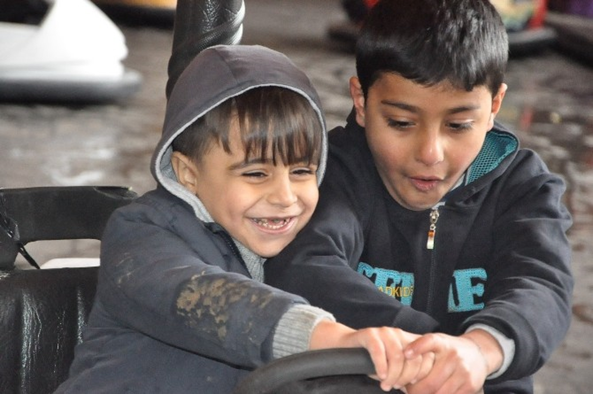 Savaştan Kaçarak Türkiye\'ye Gelen Suriyeli Çocuklar Hayvanat Bahçesini Gezdi