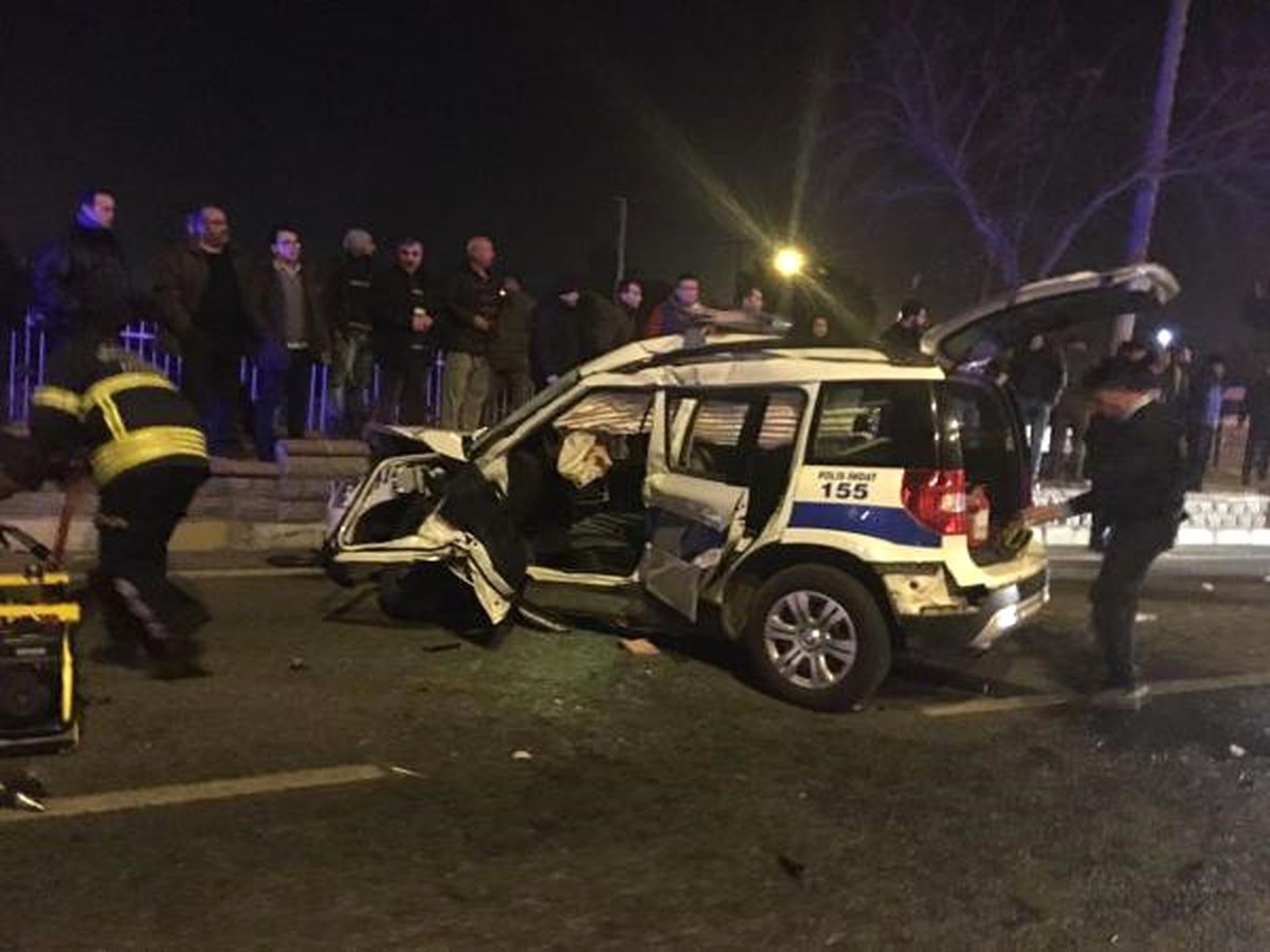 Şüpheliyi Takip Eden Polis Aracı Kaza Yaptı: 2 Polis Şehit