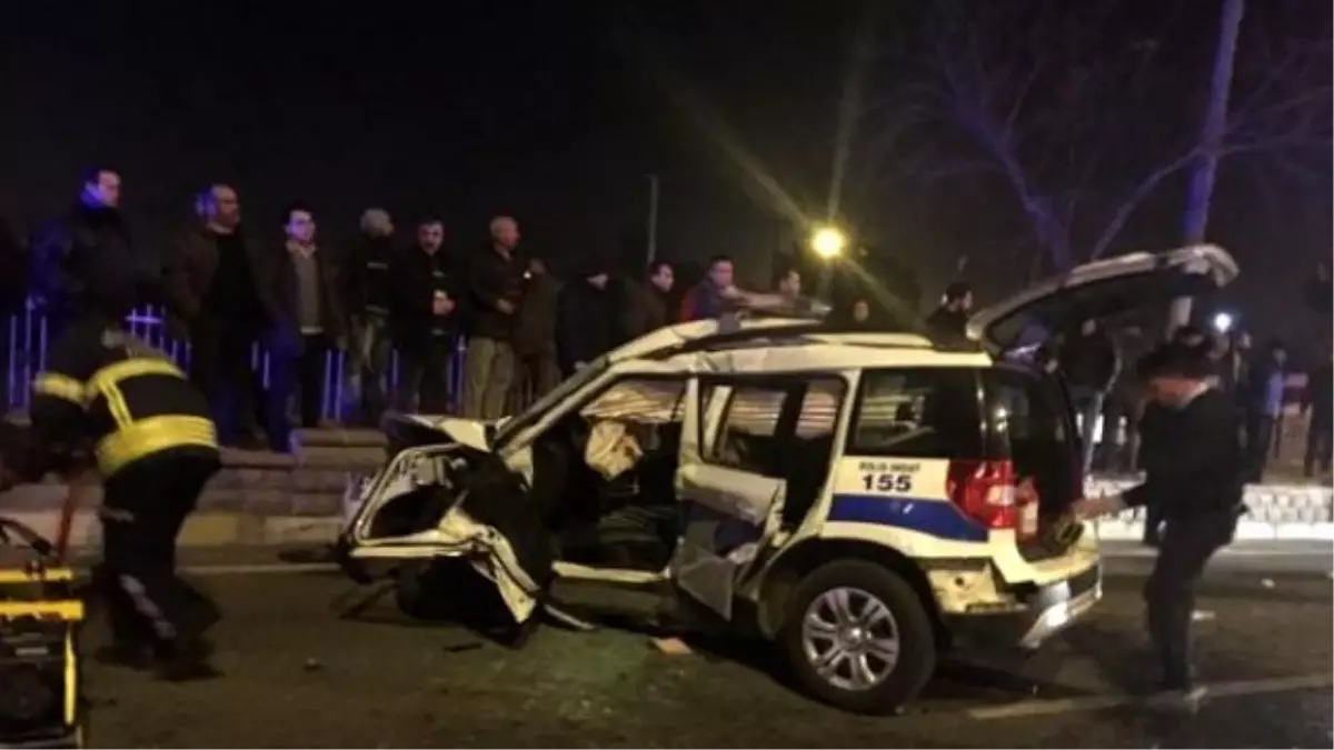 Şüpheliyi Takip Eden Polis Aracı Kaza Yaptı: 2 Polis Şehit