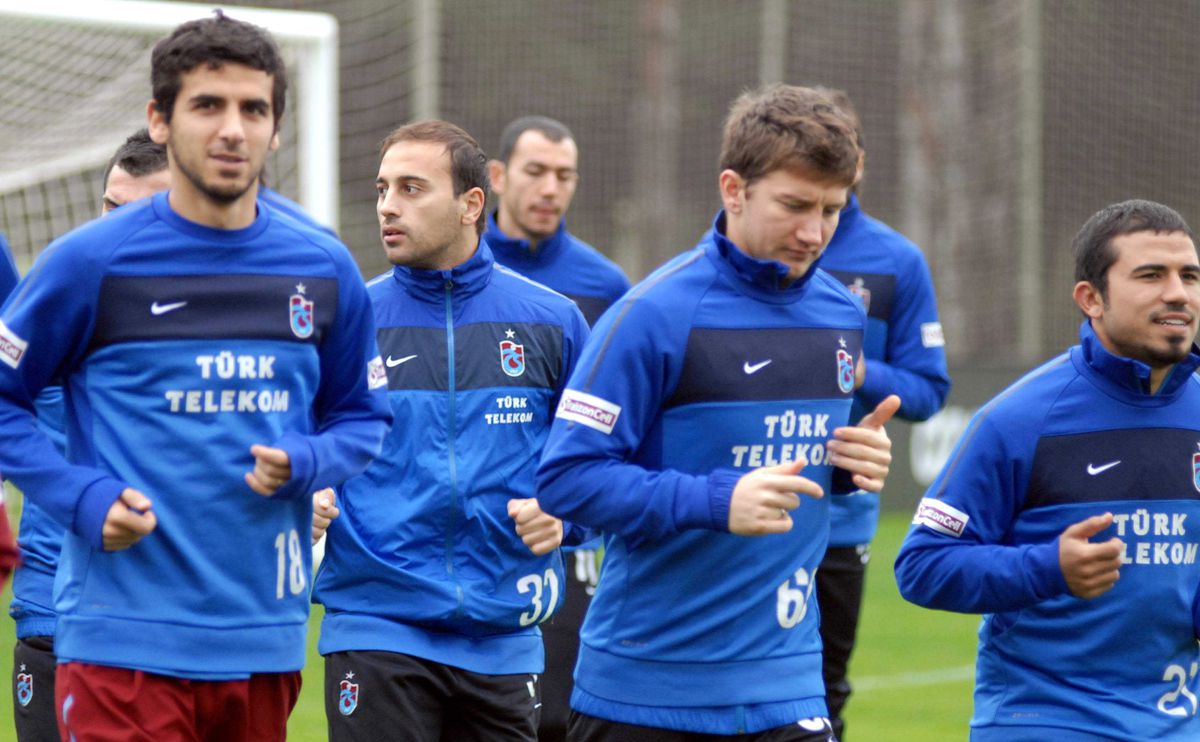 Trabzonspor\'un Antalya Kampı Başladı