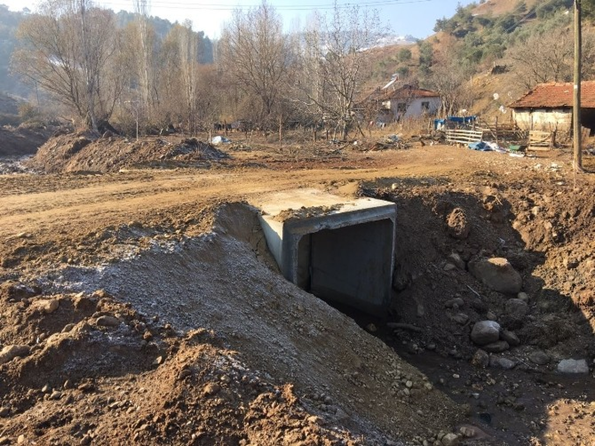 Yağmurlar Mahallesi\'ne Yeni Menfez