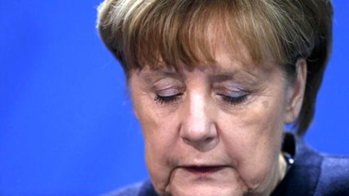 2017 Merkel İçin Zor Bir Yıl Olacak