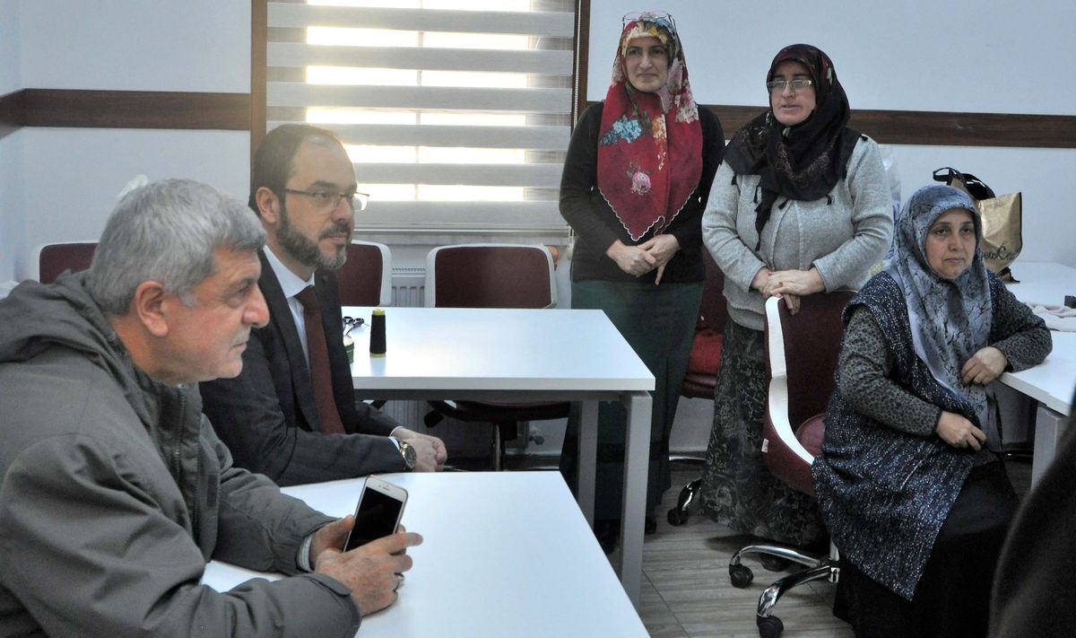 Başkan Karaosmanoğlu, \'\'İlçelerimiz Güzelleştikçe, Kocaeli\'miz Gelişiyor\'\'