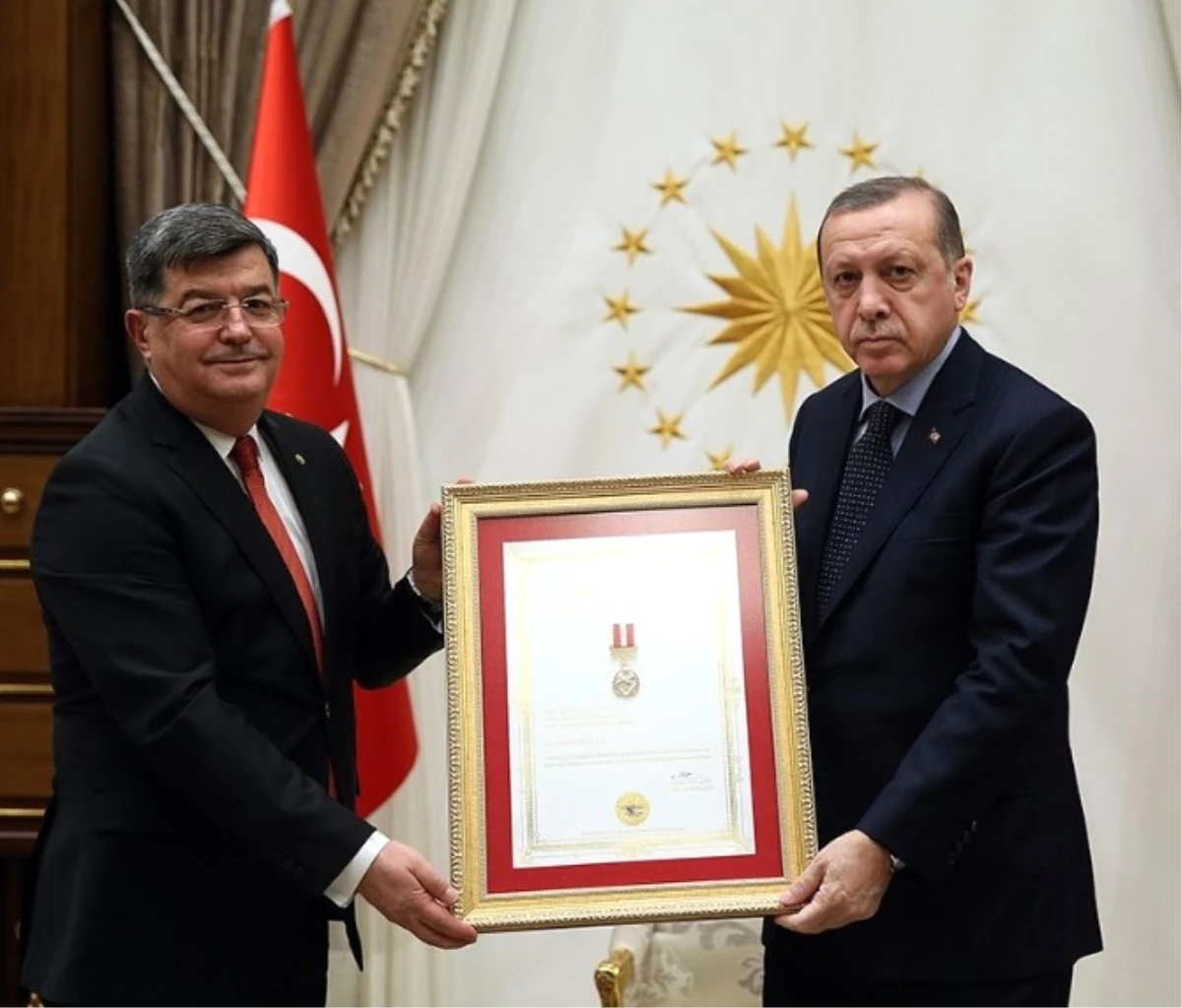 Cumhurbaşkanı Erdoğan, Thk Genel Başkanı Atılgan\'ı Kabul Etti