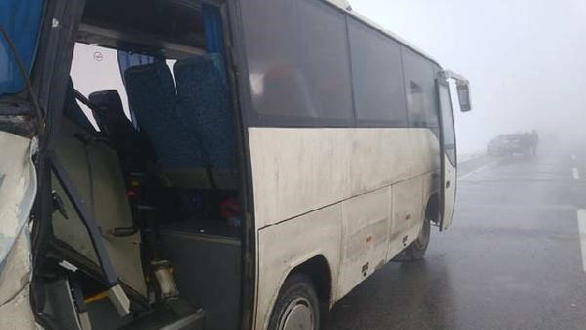 Edirne\'de Siste Zincirleme Kaza: 4\'ü Öğrenci 5 Kişi Yaralı
