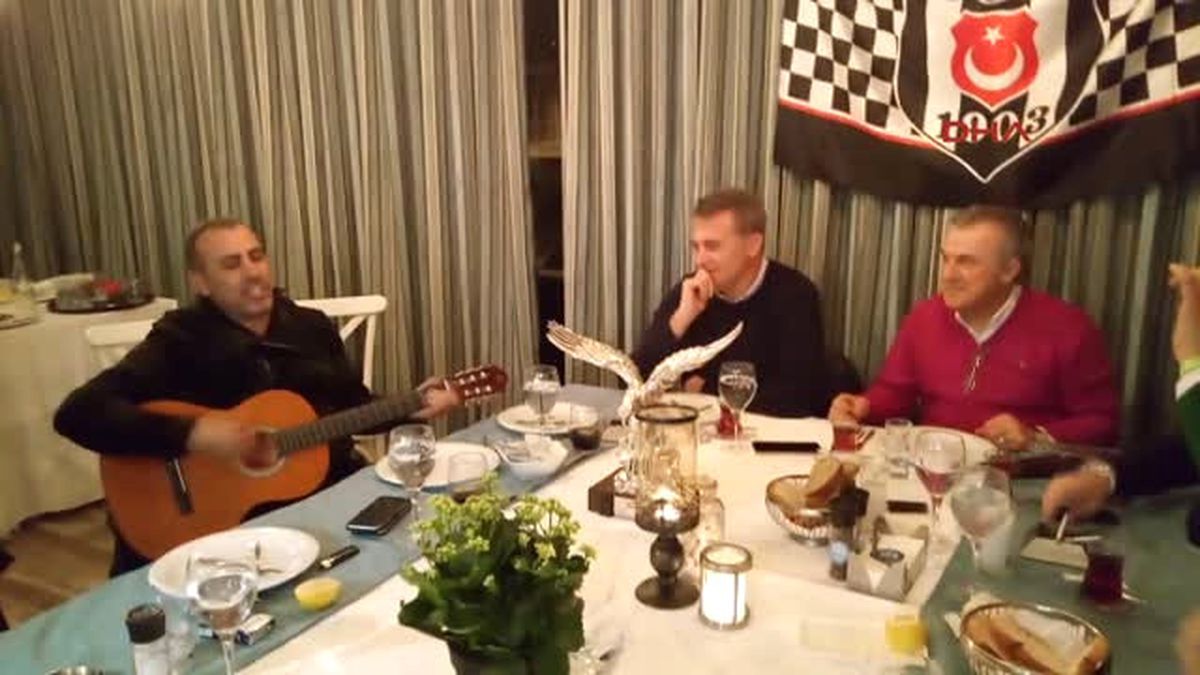 Fikret Orman ve Haluk Levent Beraber Şarkı Söyledi