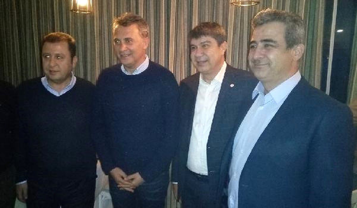 Fikret Orman ve Haluk Levent Beraber Şarkı Söyledi