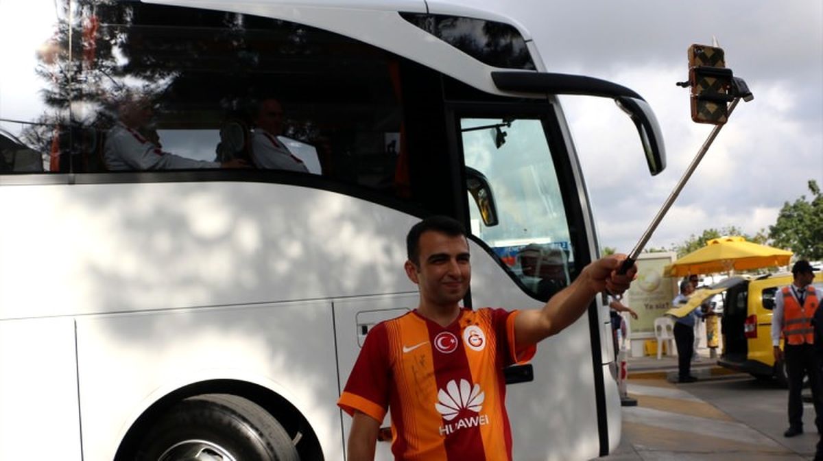 Galatasaray, Antalya\'ya Geldi