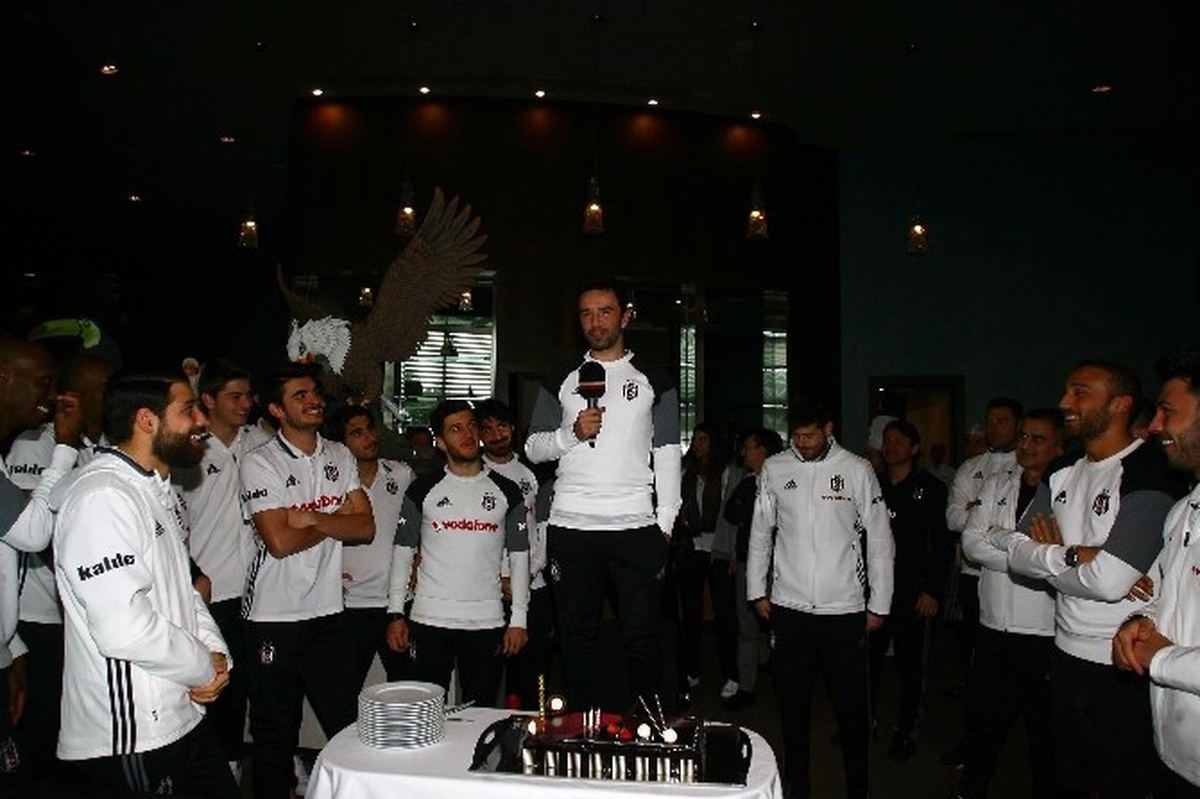 Gökhan Gönül ve Fabri\'nin Doğum Günü Kutlandı