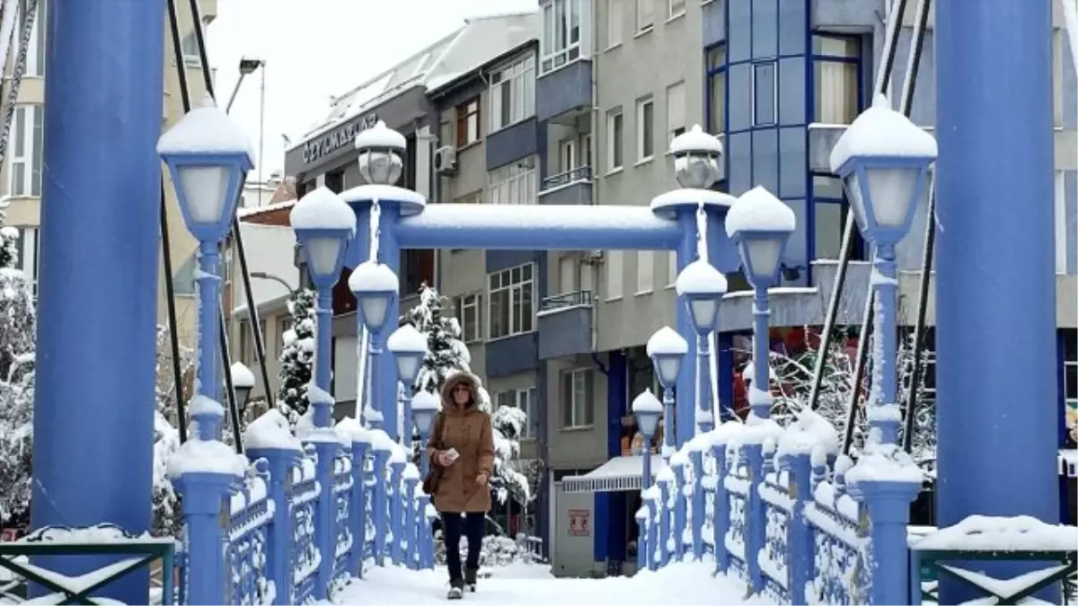 Meteoroloji Batıyı Uyardı! Kar Esareti Cuma Günü Başlıyor