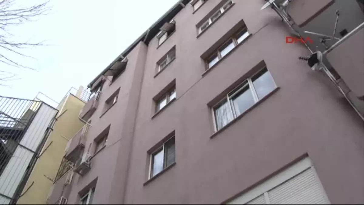 Izmir\'de Deaş Operasyonu Ek Operasyon Yapılan Evin Görüntüsü 2