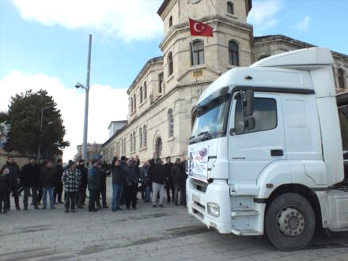 Kayseri ve Sivas\'tan Haleplilere Yardım