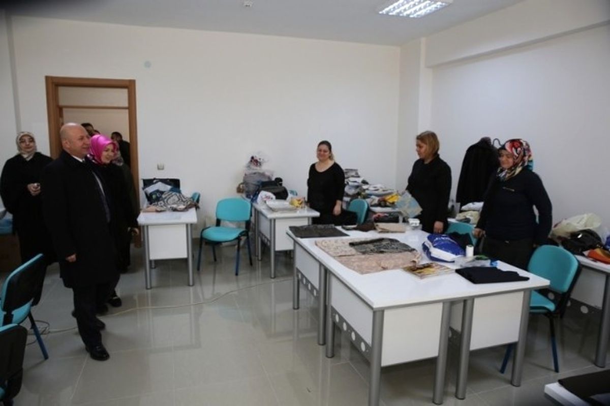 Kocasinan\'da Bilgisayar Kullanımı Dersine Başvurular Başladı