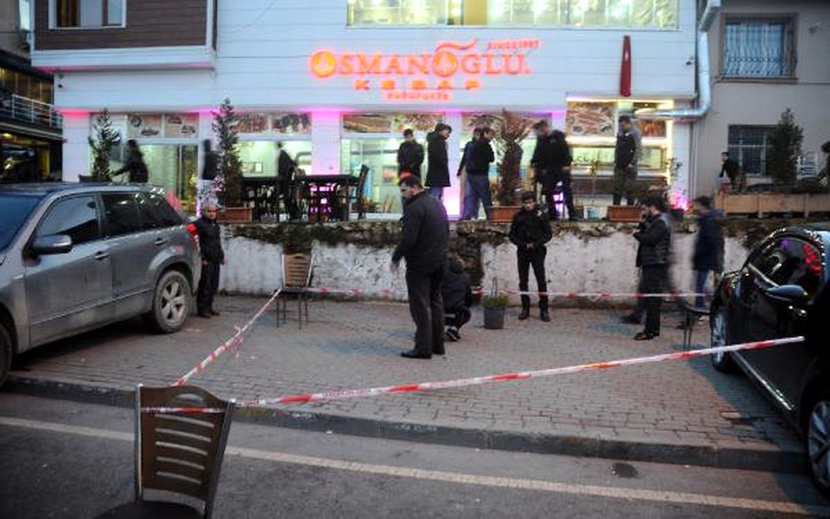 Lokantaya Silahlı Saldırı: 1\'i Ağır 2 Yaralı