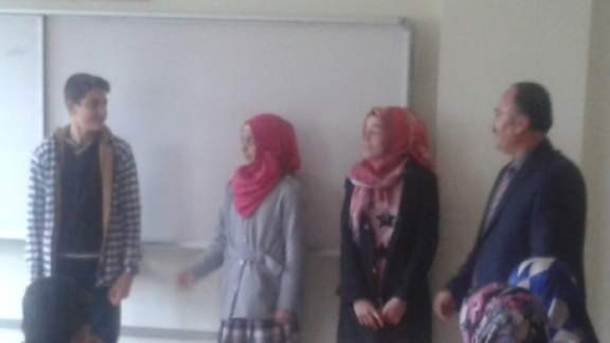 Müdür Aydın Öğrencilere Rehberlik Dersi Verdi