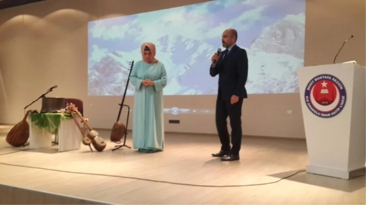 Musikişinas Hayrunnisa Mermi\'nin İmam Hatip Okulları Konserleri Başladı
