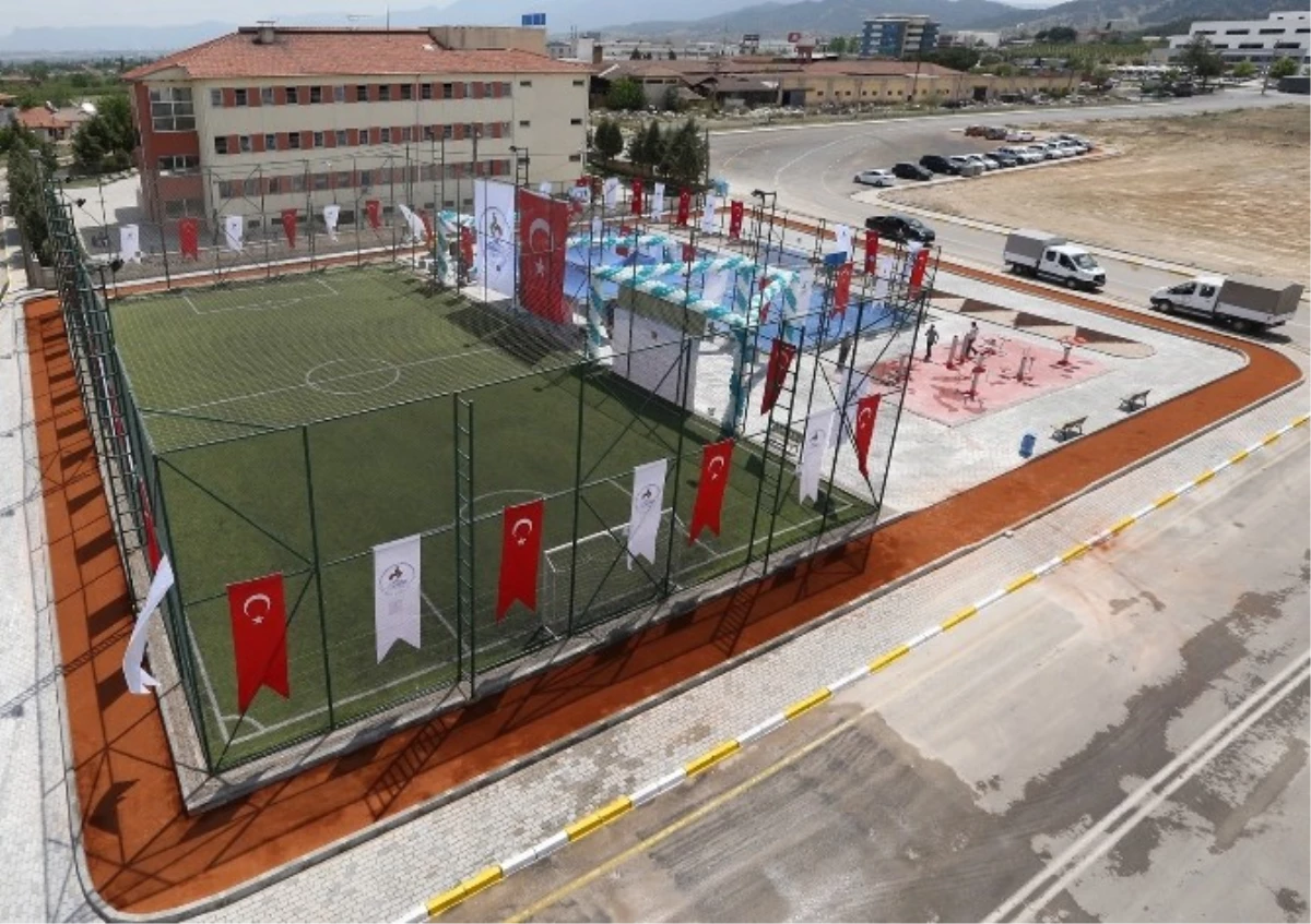 Pamukkale Belediyesi\'nden Hem Spora Hem Eğitime Destek