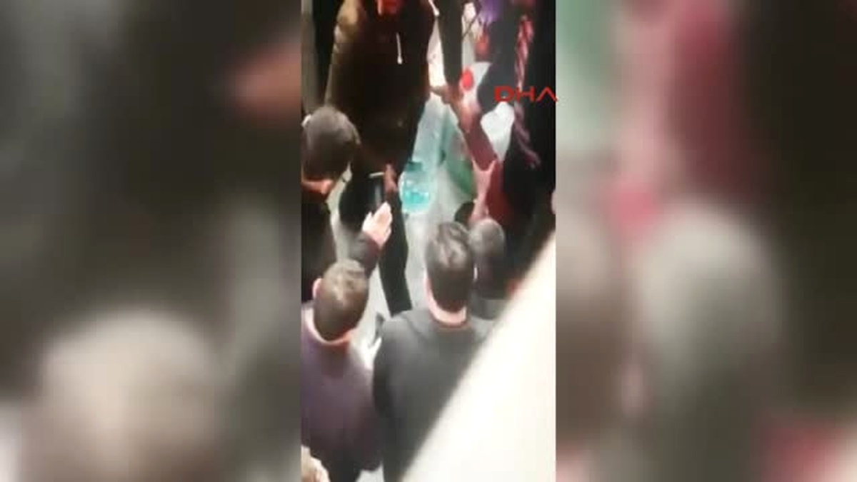 Reina Saldırganına Benzeyen Kişinin Dayak Görüntüleri Yayımlandı