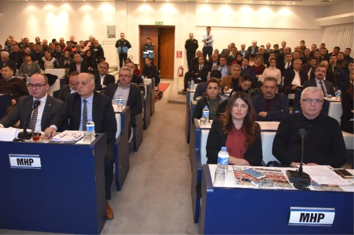 Salihli\'de 2017 Yılının İlk Meclis Toplantısı Yapıldı