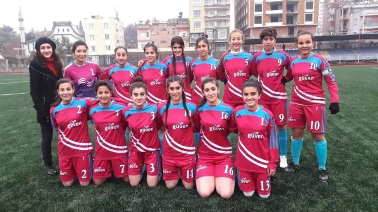 Siirt Kadınlar Futbol Takımında Deplasman Hazırlıkları
