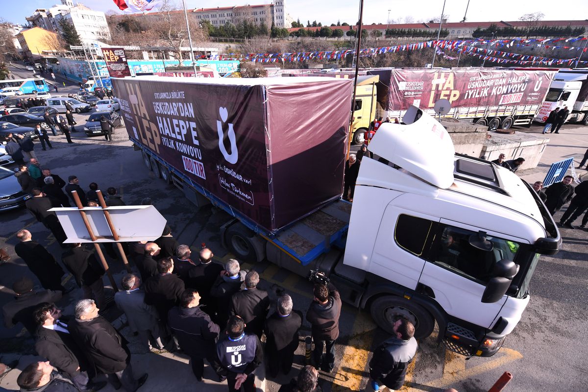 Üsküdar\'dan Halep\'e 100 Yardım Tırı Yola Çıktı