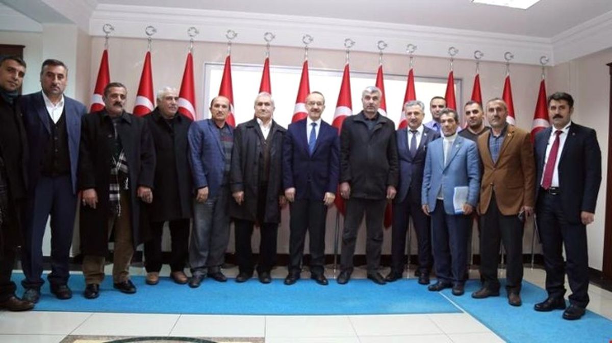 Vali Yavuz Muhtarlarla Bir Araya Geldi