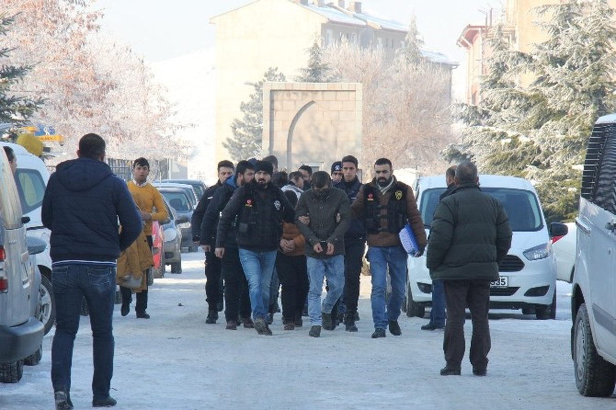 Yozgat\'ta Uyuşturucu Satıcılığı Yapan 5 Şahıs Yakalandı