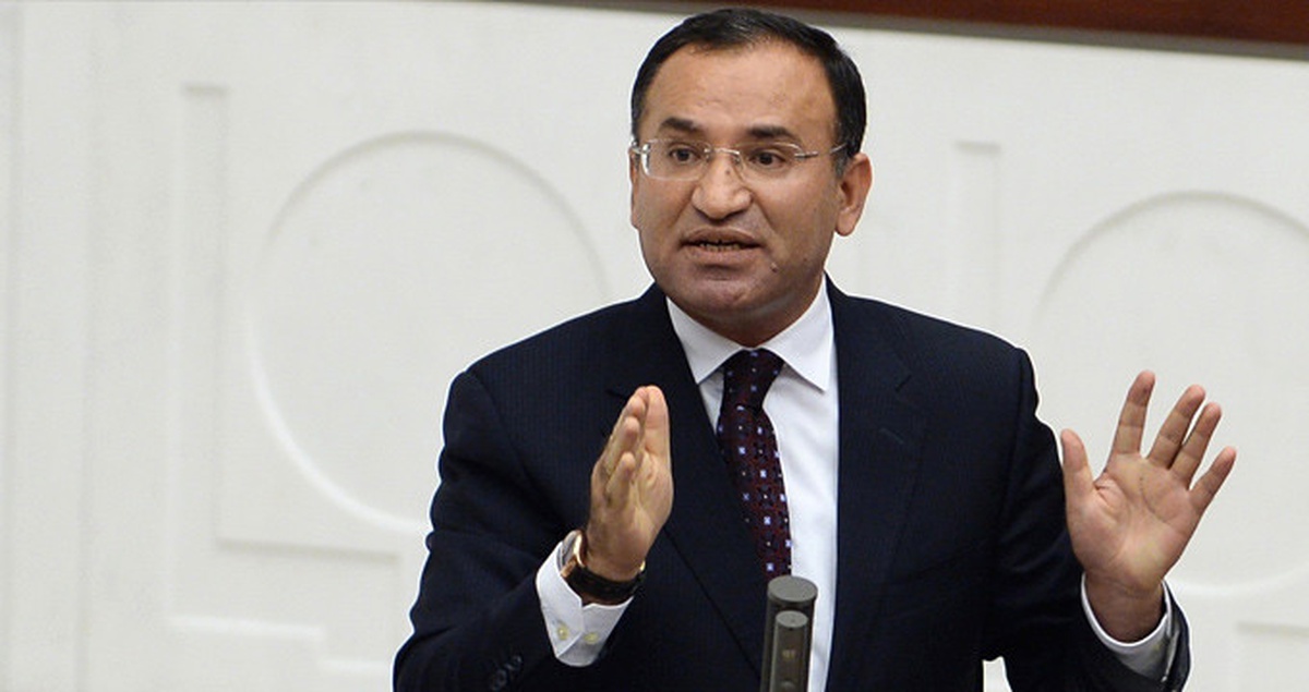 Adalet Bakanı Bozdağ\'dan İzmir Açıklaması: Büyük Bir Facia Önlendi