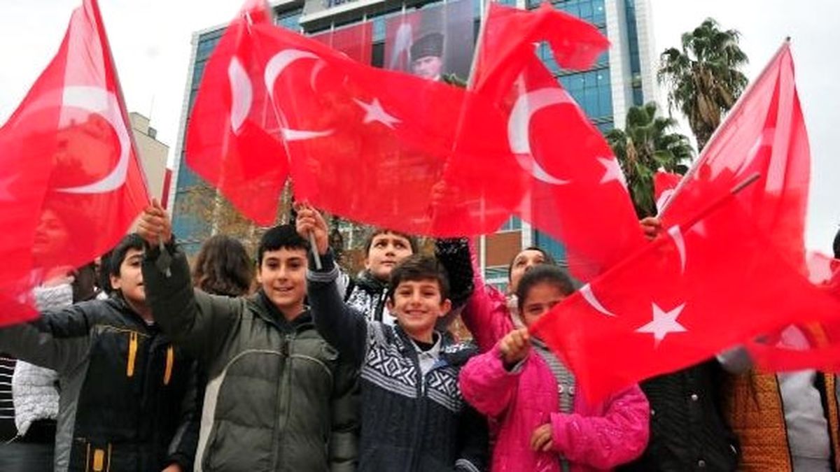 Adana\'nın Kurtuluş Yıldönümü Coşkuyla Kutlandı (2)