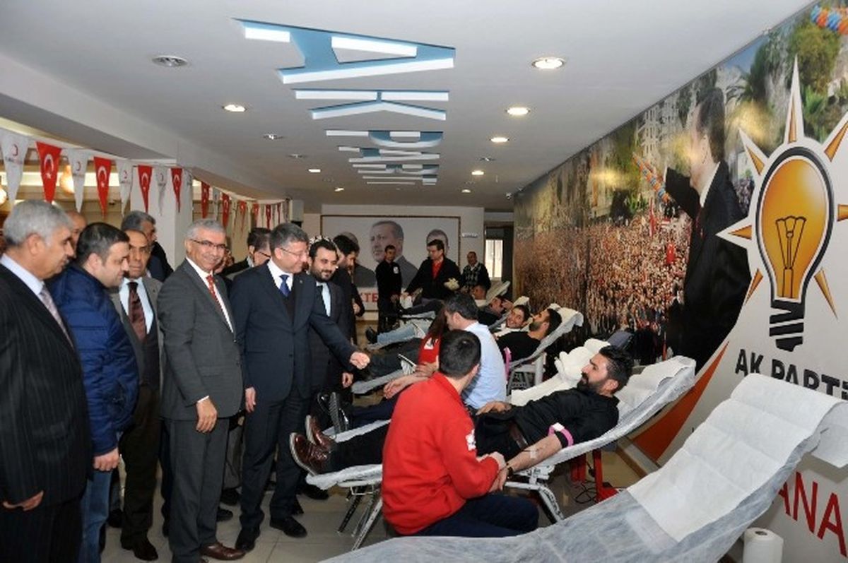 AK Parti\'den Kan Bağışı Kampanyası