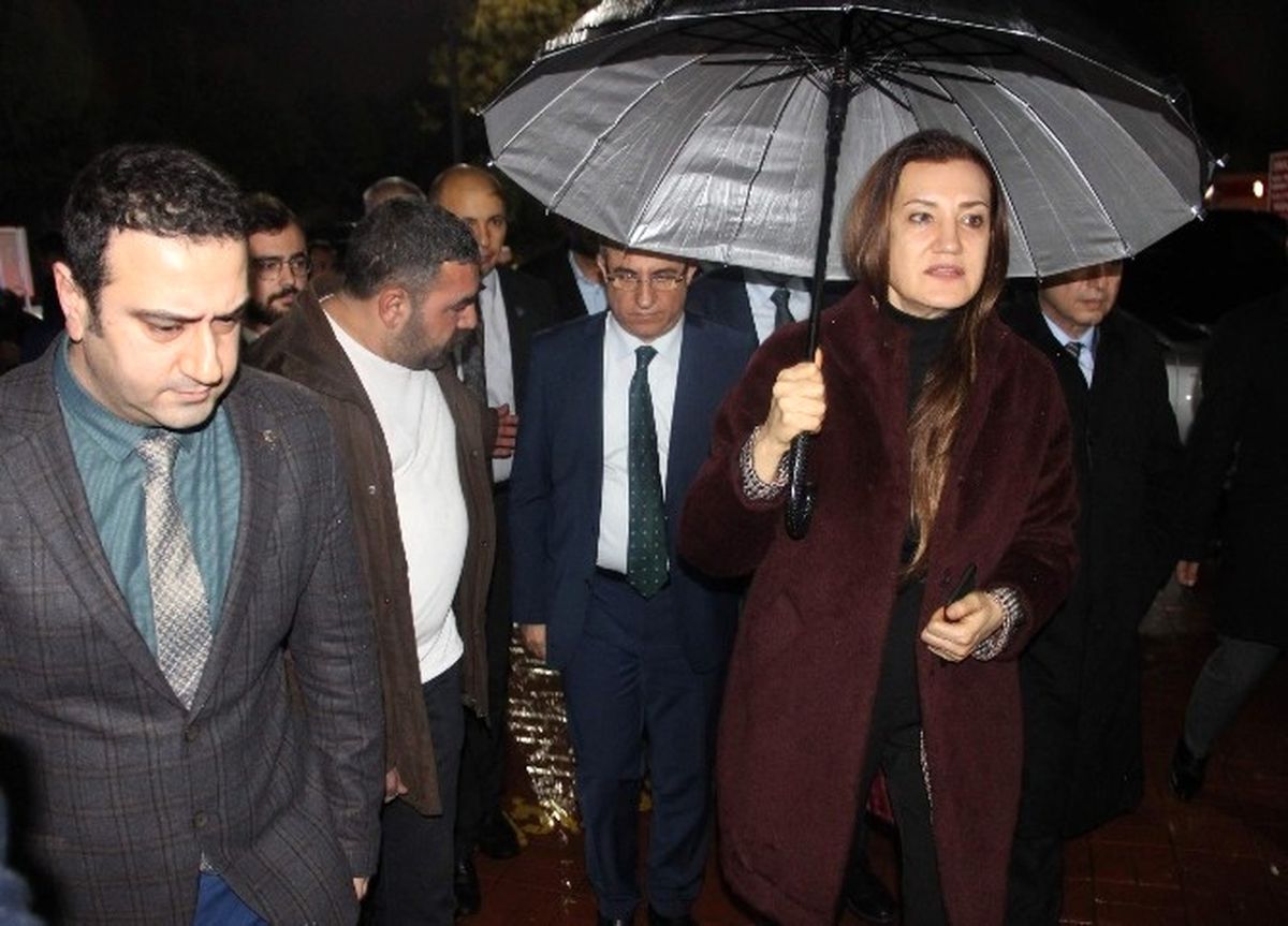 AK Parti Heyetinden Yaralılara Ziyaret