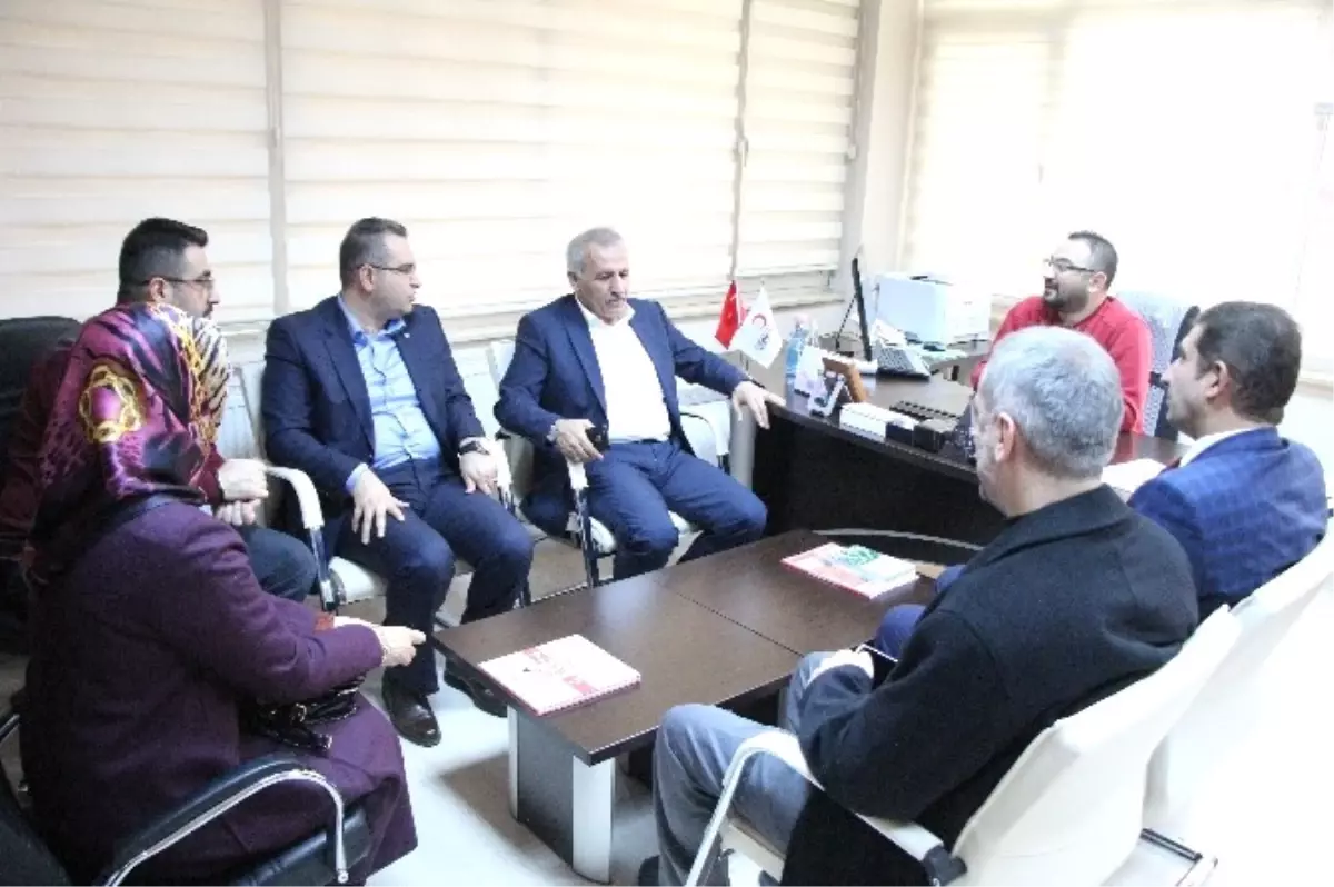 Ak Partili Şahin, "Nerede Bir Mazlum Varsa Orada Kızılay\'ı Görürsünüz"