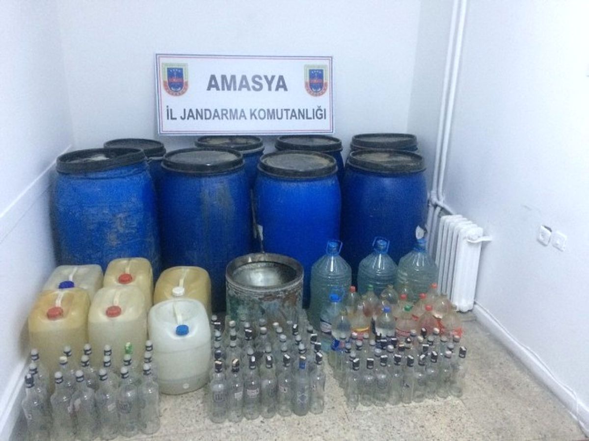 Amasya\'da Kaçak İçki İmalathanesine Operasyon
