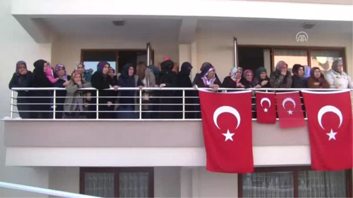 Anne Kurtulduk Ama Ecel Bir Başka Yerde Belli mi Olur Yakalar"