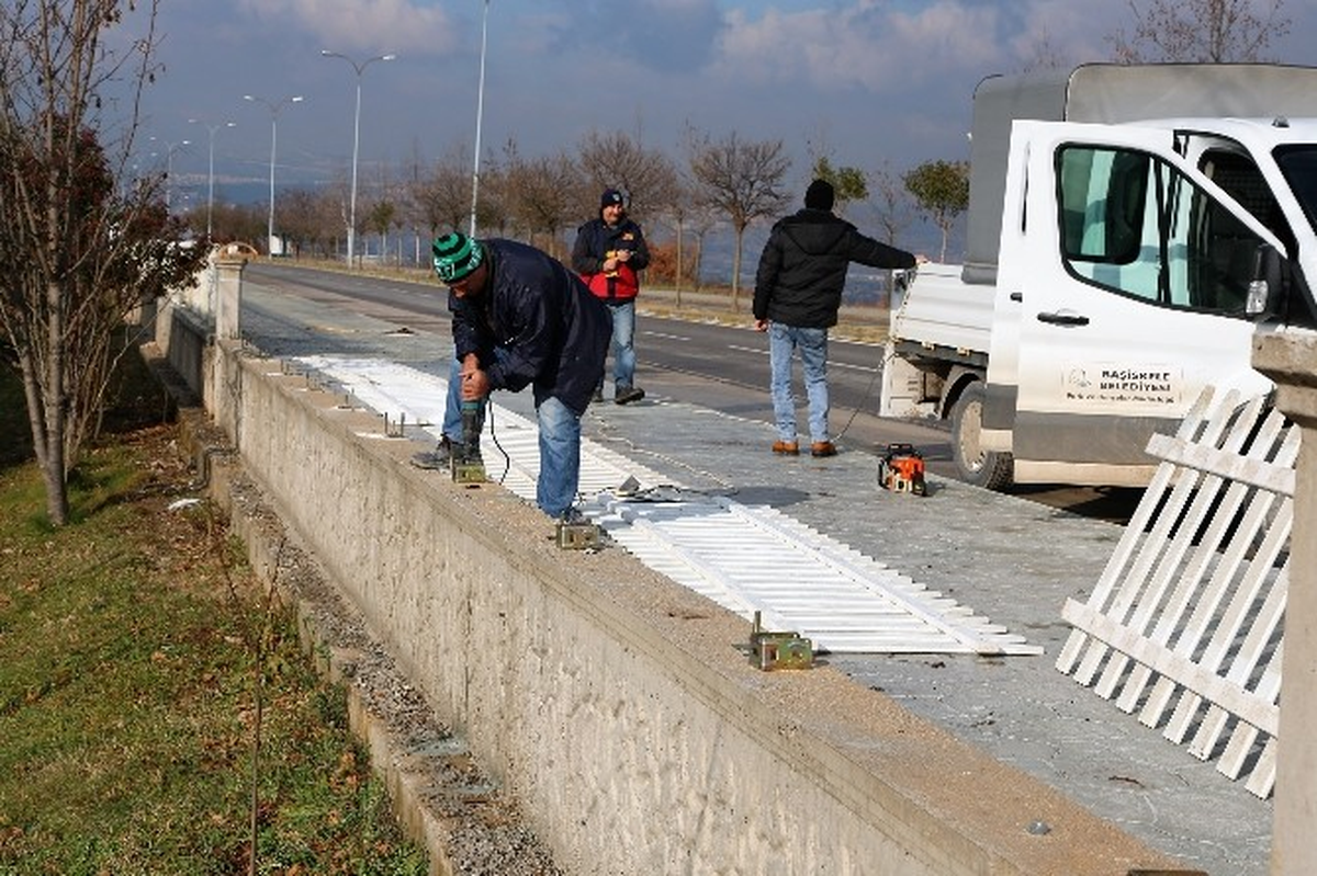 Başiskele\'de Park ve Bahçelere Yönelik Çalışmalar Sürüyor