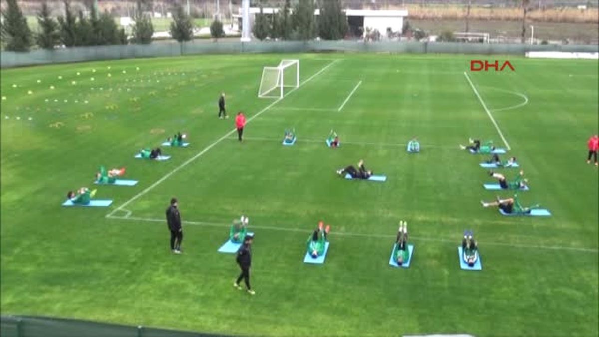 Bursaspor\'da Ikinci Yarı Hazırlıkları Devam Ediyor