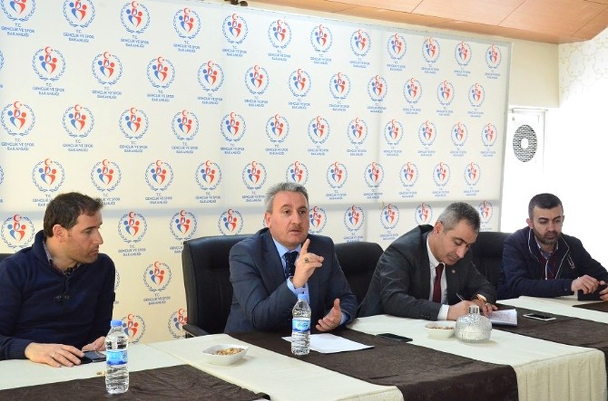 Buz ve Kayak Sporları Masaya Yatırıldı
