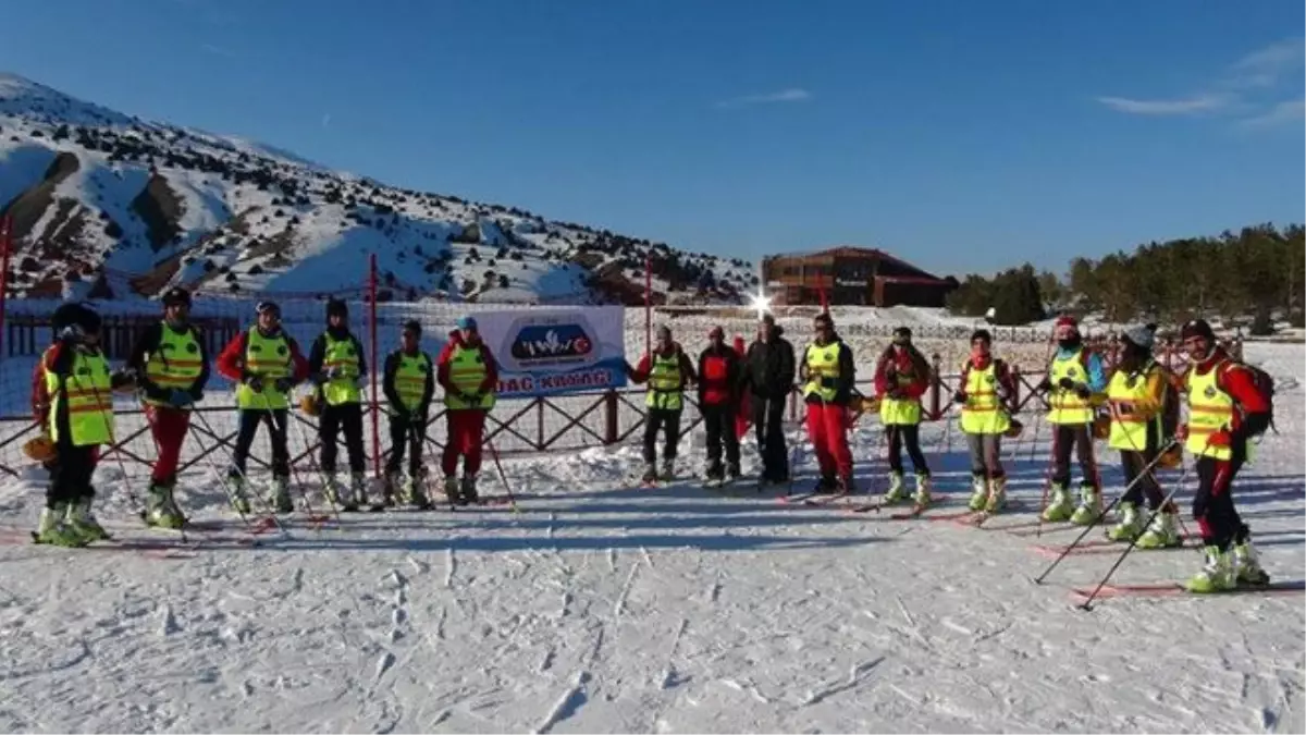 Dağ Kayağı Milli Takımı Erzincan\'da