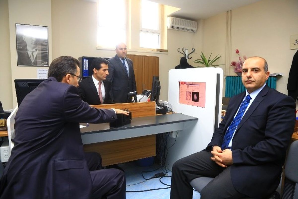 Darende\'de Çipli Kimlik Kartlarının Dağıtımı Başladı