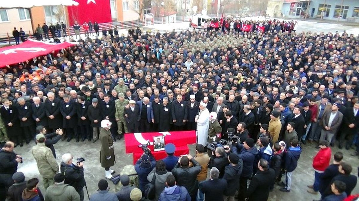 El-Bab Şehidini Binler Uğurladı