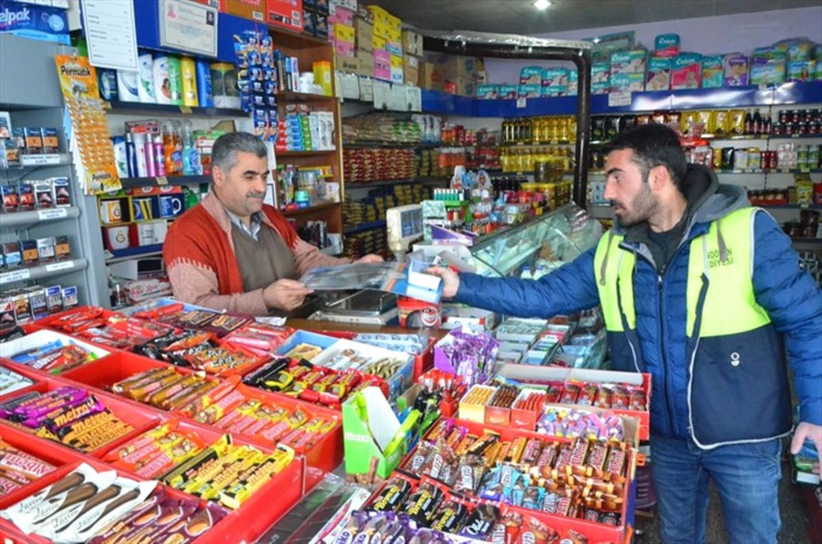 Erzurum Şehir Takvimi Dağıtılıyor