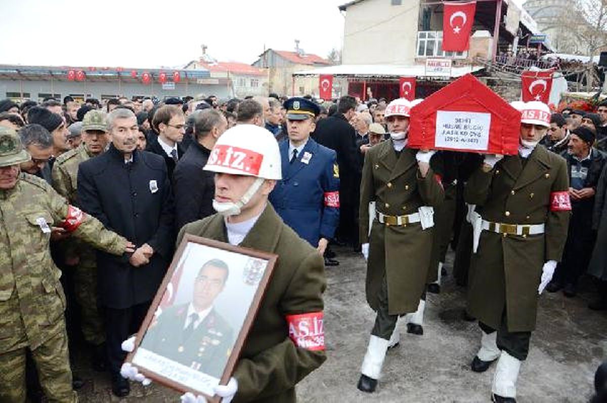 Fırat Kalkanı Şehidi Astsubay Bilgiç, Gözyaşlarıyla Son Yolculuğunu Uğurlandı
