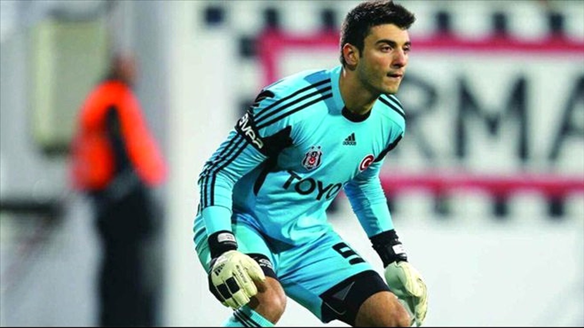 Galatasaray\'a Kalecilerden Kötü Haber