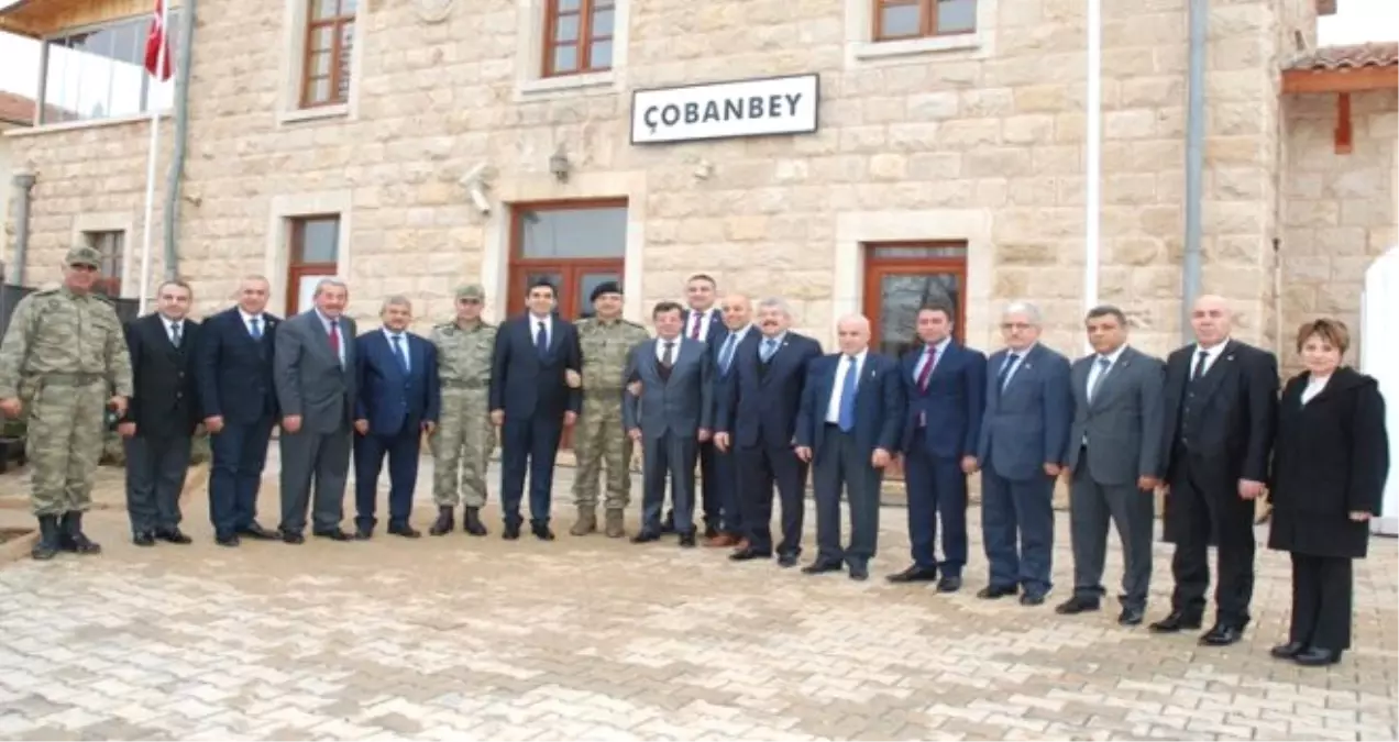 Gto Yönetimi, Sınırdaki Askeri Birliği Ziyaret Etti