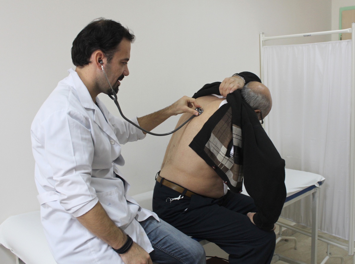 Güneş Girmeyen Eve Doktor Girer Sözü Verem İçin"