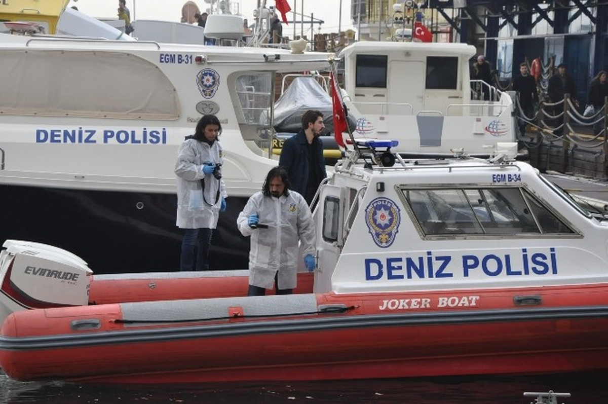 İzmir\'de Sır Ölüm