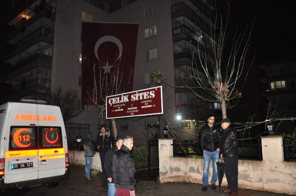 İzmir\'deki Saldırıya İlişkin 2 Gözaltı