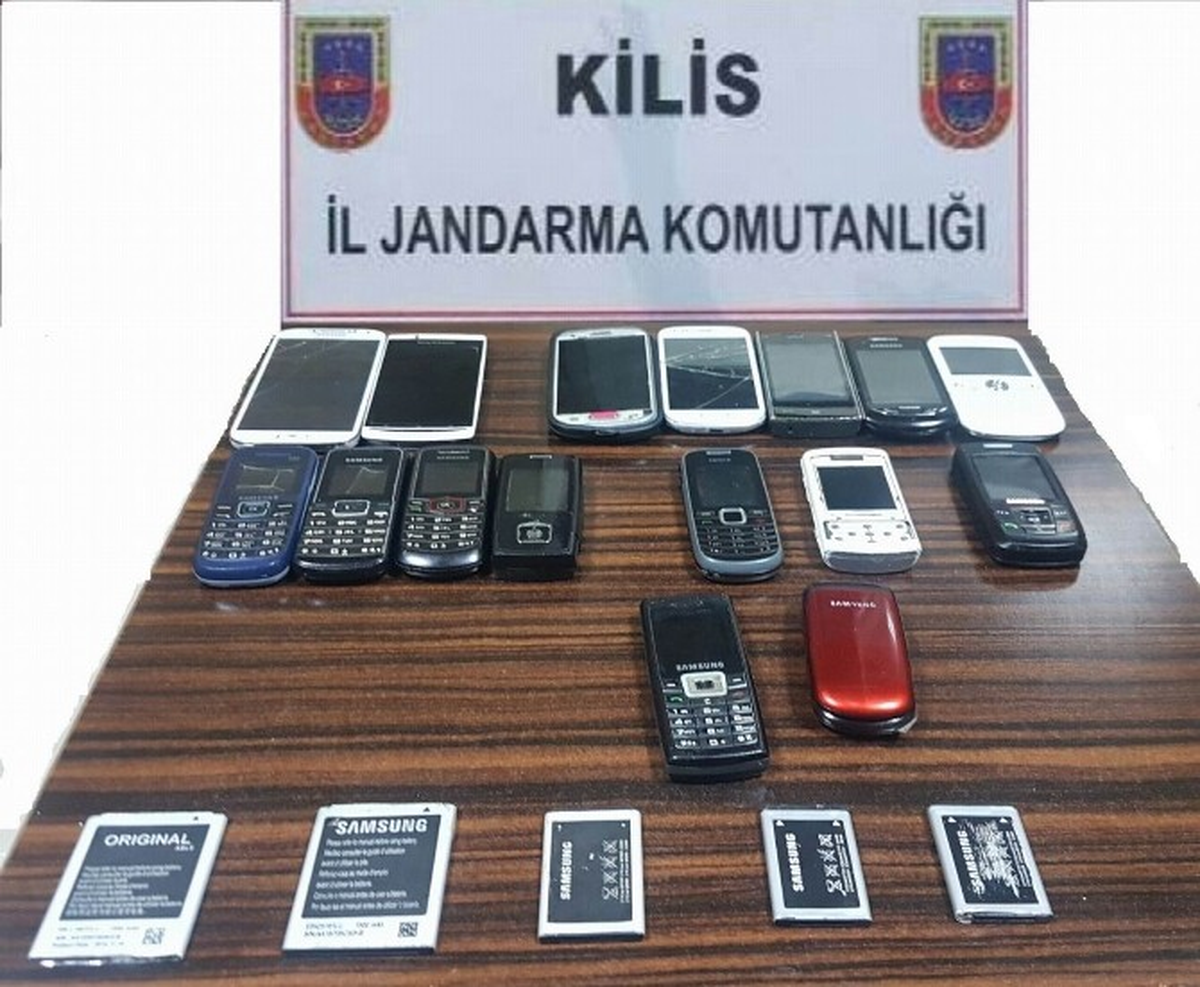 Konteyner Kentte 16 Adet Kaçak Telefon Ele Geçirildi